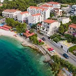 Apartman Fjaba - By The Sea - With The Big Terraces & Great Sea View Trogir