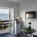 Apartman Fjaba - By The Sea - With The Big Terraces & Great Sea View *