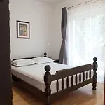 Apartman Fjaba - By The Sea - With The Big Terraces & Great Sea View