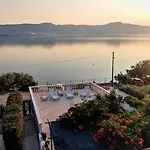 Fjaba - By The Sea - With The Big Terraces & Great Sea View Apartman *