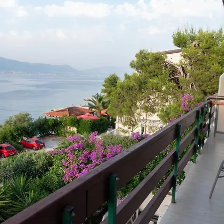 Fjaba - By The Sea - With The Big Terraces & Great Sea View شقة تروغير