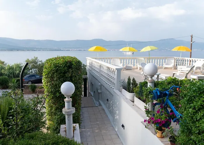 Apartment Fjaba - By The Sea - With The Big Terraces & Great Sea View *