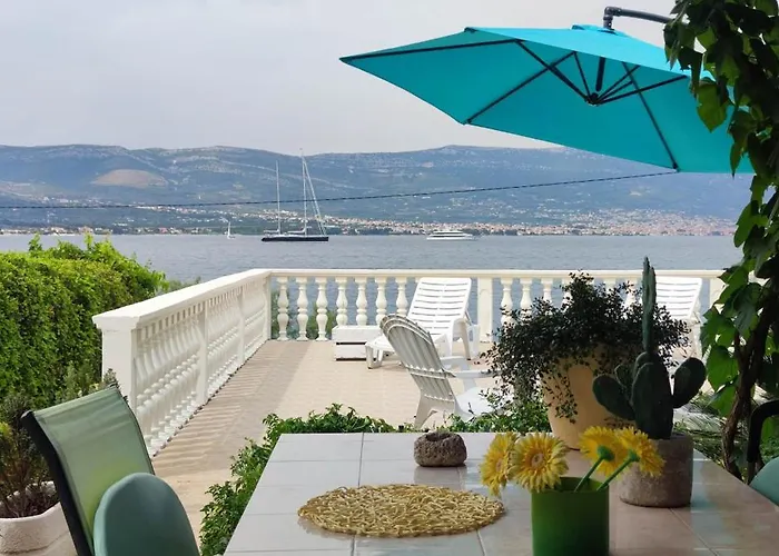 Apartment Fjaba - By The Sea - With The Big Terraces & Great Sea View *
