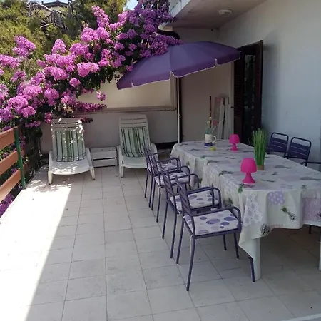 Apartment Fjaba - By The Sea - With The Big Terraces & Great Sea View Trogir