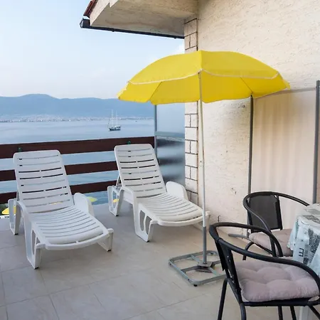 Fjaba - By The Sea - With The Big Terraces & Great Sea View * Trogir