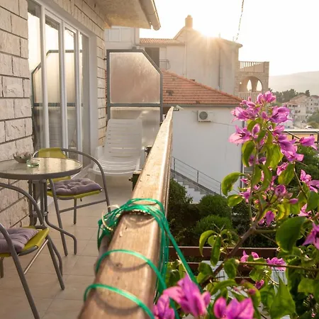 Apartament Fjaba - By The Sea - With The Big Terraces & Great Sea View *