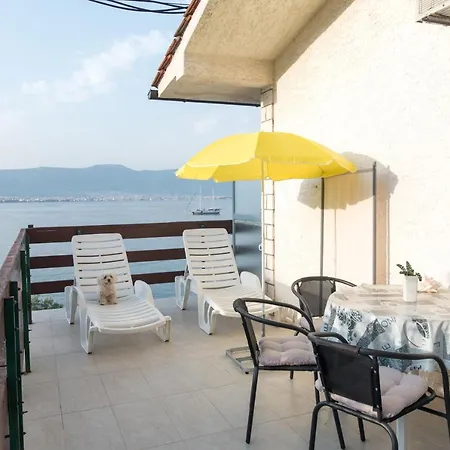 Fjaba - By The Sea - With The Big Terraces & Great Sea View Трогир