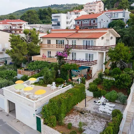 Appartement Fjaba - By The Sea - With The Big Terraces & Great Sea View Trogir