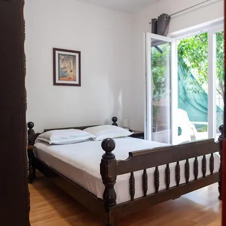 Fjaba - By The Sea - With The Big Terraces & Great Sea View Trogir