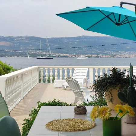 Apartament Fjaba - By The Sea - With The Big Terraces & Great Sea View *