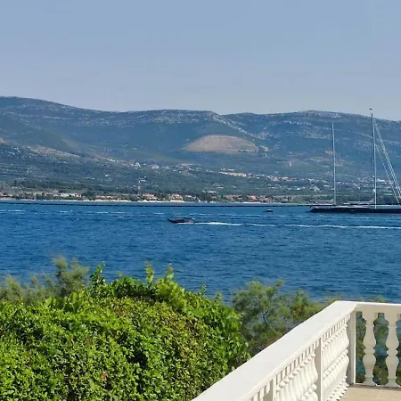 Fjaba - By The Sea - With The Big Terraces & Great Sea View * Trogir
