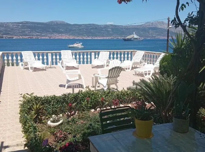 Fjaba - By The Sea - With The Big Terraces & Great Sea View Apartament