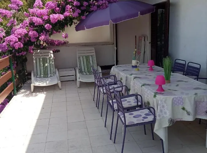 Apartament Fjaba - By The Sea - With The Big Terraces & Great Sea View Trogir