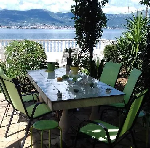 Fjaba - By The Sea - With The Big Terraces & Great Sea View * Трогір