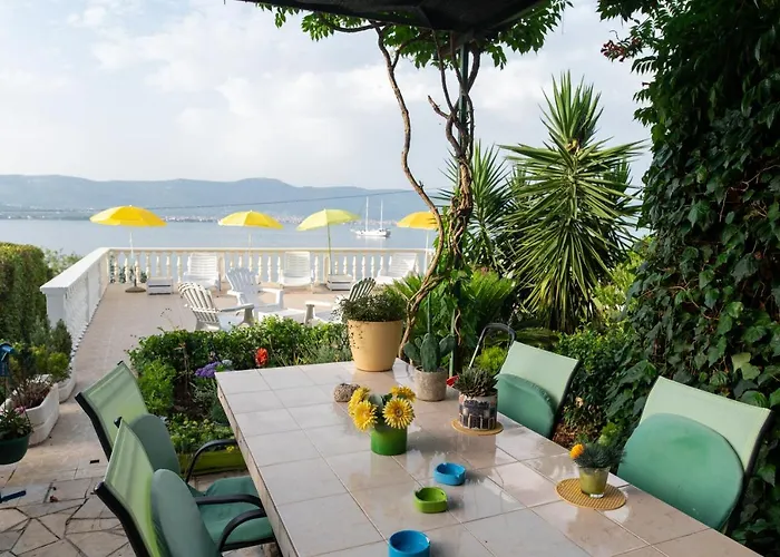 Fjaba - By The Sea - With The Big Terraces & Great Sea View *