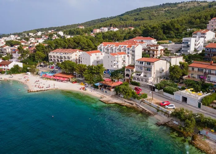 Fjaba - By The Sea - With The Big Terraces & Great Sea View Трогір