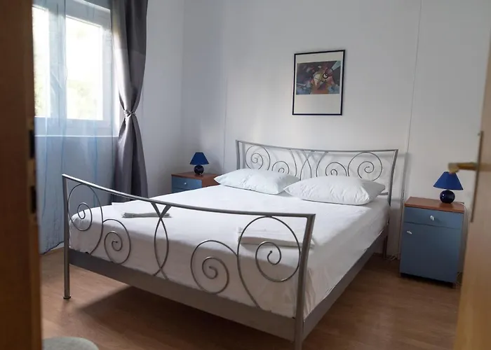 Fjaba - By The Sea - With The Big Terraces & Great Sea View Апартаменти Трогір