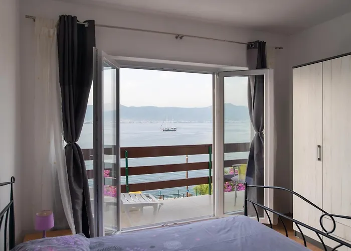 Apartament Fjaba - By The Sea - With The Big Terraces & Great Sea View *