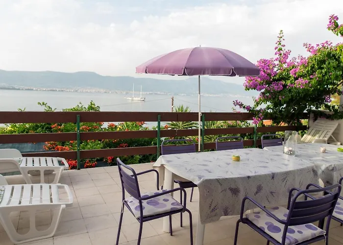Апартаменти Fjaba - By The Sea - With The Big Terraces & Great Sea View