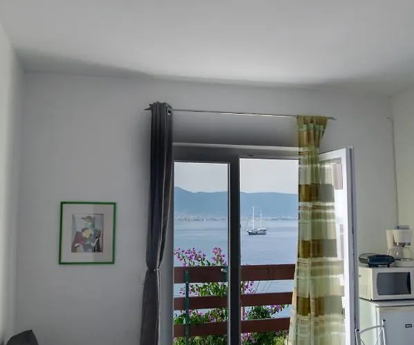 Apartament Fjaba - By The Sea - With The Big Terraces & Great Sea View