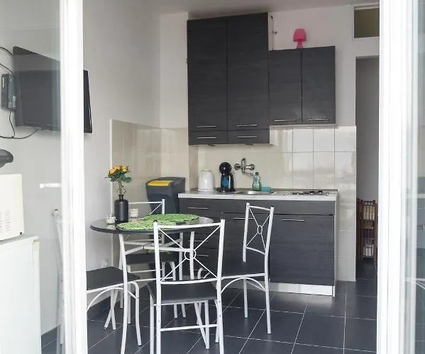 Fjaba - By The Sea - With The Big Terraces & Great Sea View * Trogir