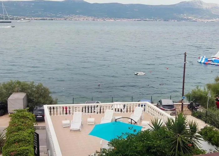 Apartament Fjaba - By The Sea - With The Big Terraces & Great Sea View Trogir