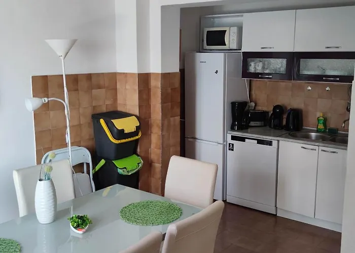 Fjaba - By The Sea - With The Big Terraces & Great Sea View Апартаменти
