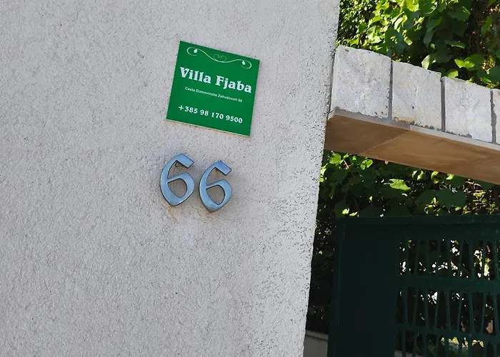 Fjaba - By The Sea - With The Big Terraces & Great Sea View Trogir